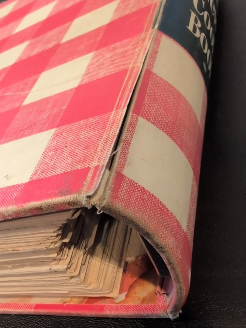 Vintage 1953 Hardbound Better Homes And Gardens New Cookbook.